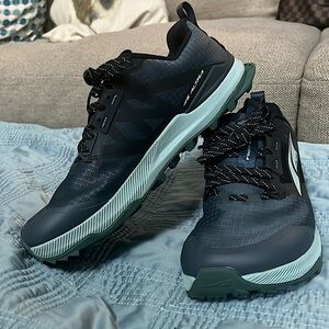 Altra Lone Peak 8. Women’s size 8.5. Worn once, in like new condition.